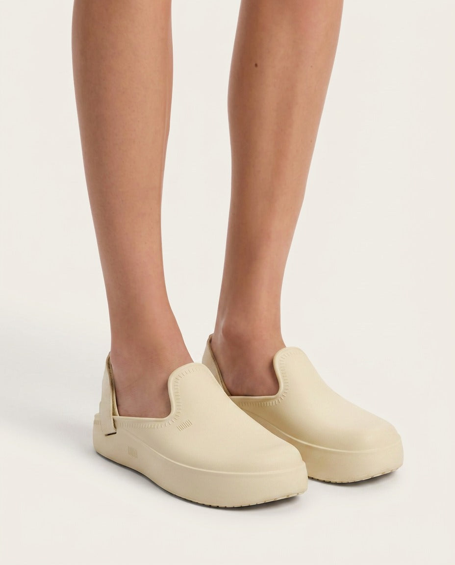 The Atlas Clog - Bone
