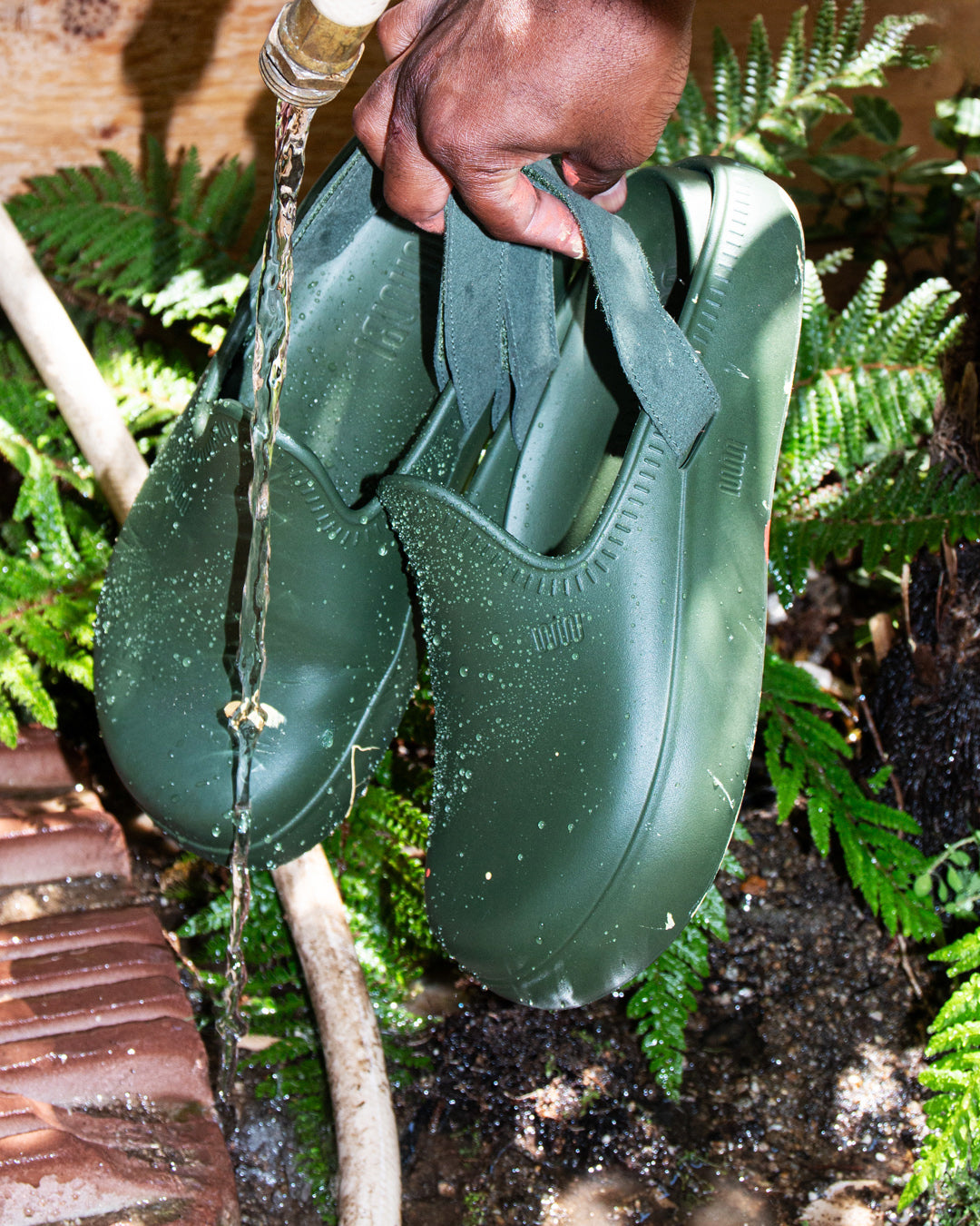 The Atlas Clog - Thyme Green
