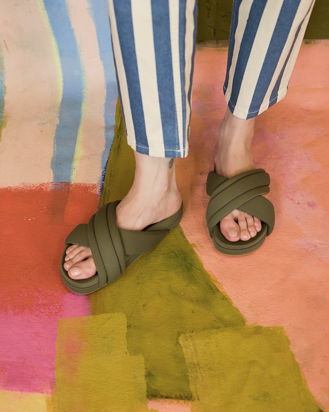 The Huggy Slide - Moss Green